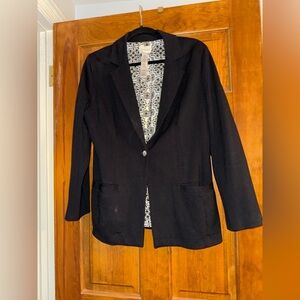 EUC Chico’s Black Single Button Stretch Blazer w/Contrasting Lining Size 1